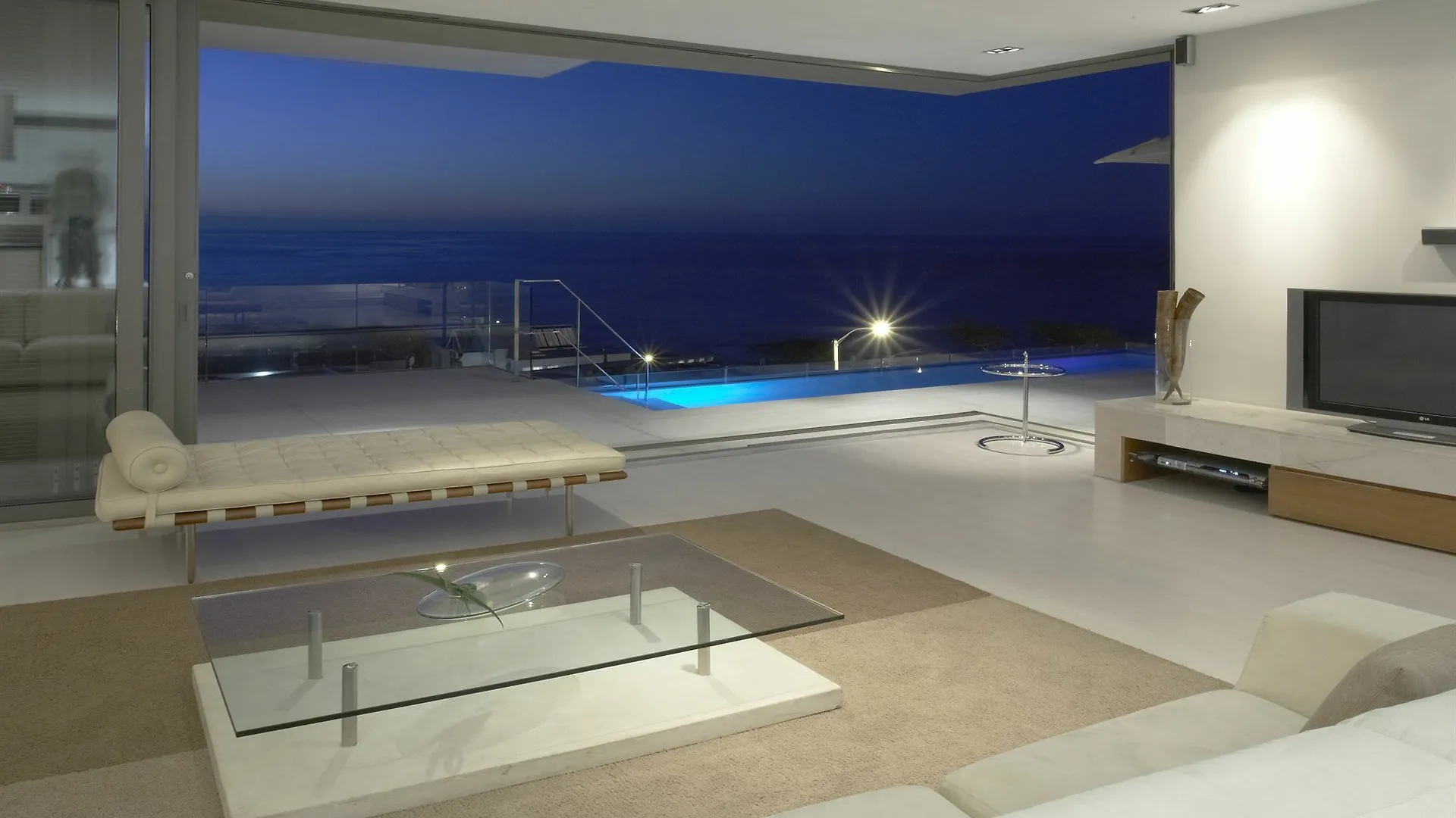 Blue Views Penthouse Beachfront Apartment With Pool 0*, Cape Town South Africa
