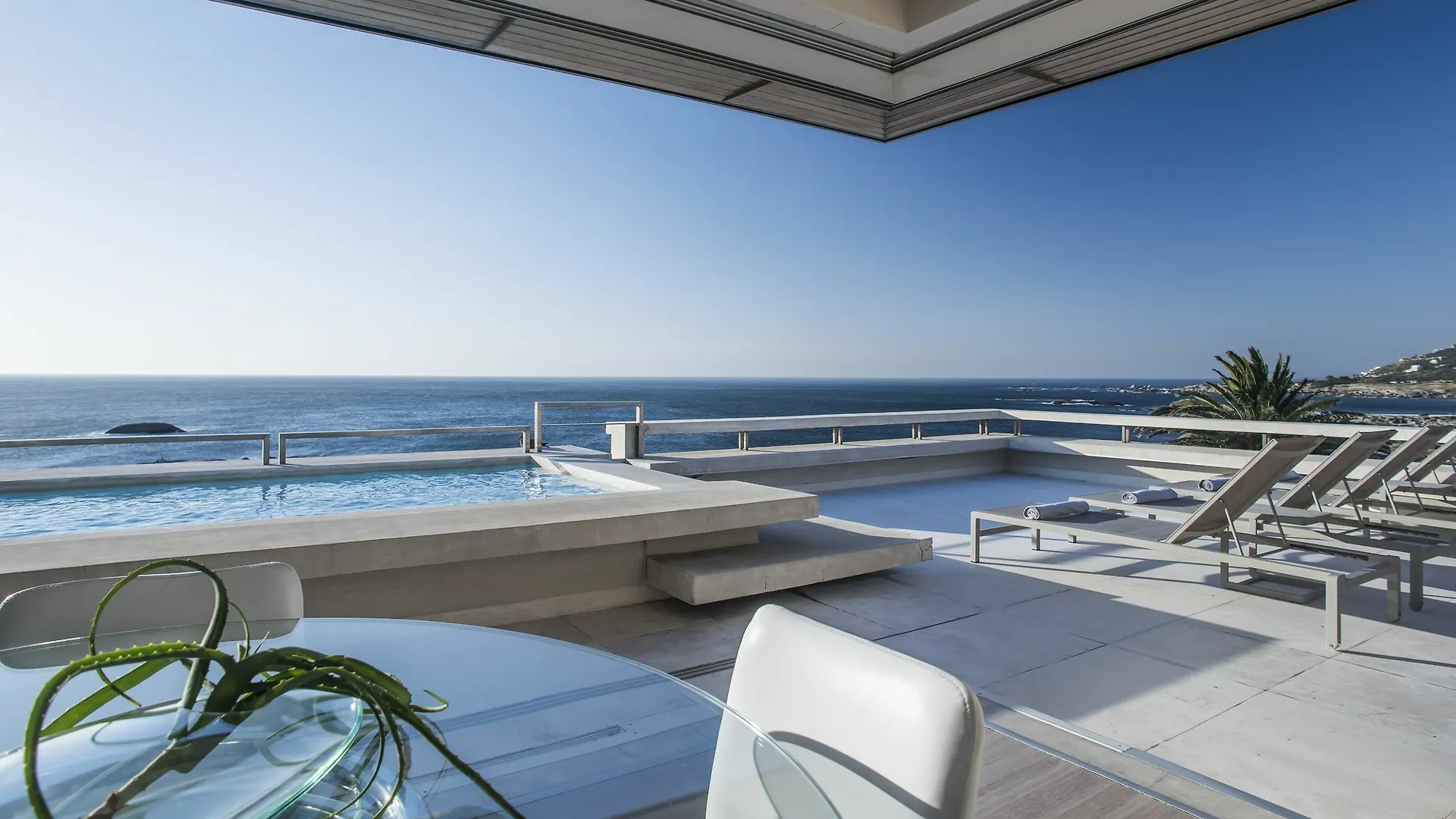 Blue Views Penthouse Beachfront Apartment With Pool Cape Town
