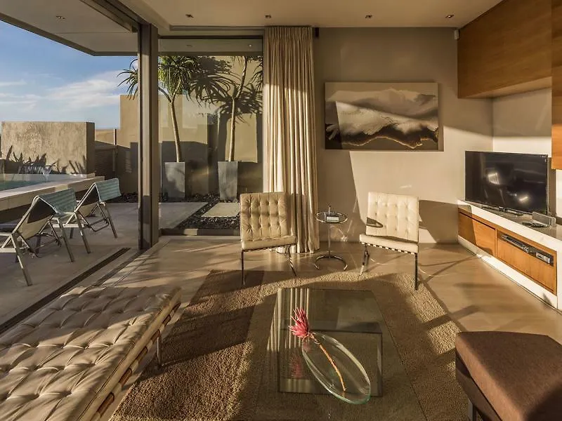 Blue Views Penthouse Beachfront Apartment With Pool